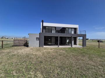 Casa · 187m² · 4 Ambientes · 2 Cocheras · Venta Casa en Puertos del Lago Nativas - Vista a La Reserva