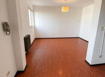 Departamento · 56m² · 4 Ambientes · Departamento Duplex Dos Dorm. en Venta