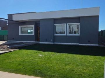 Casa de 6 ambientes, Maipú · Casa a Estrenar en Barrio Milcayac II - Maipu