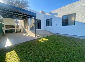 Casa · 150m² · 6 Ambientes · 2 Cocheras · San Alfonso del Talar. Excelente Oportunidad de Compra Financiada