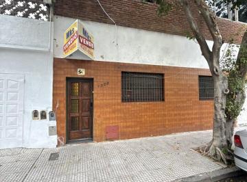 PH · 150m² · 5 Ambientes · PH con Terraza en Alquiler en La Calle Perdriel
