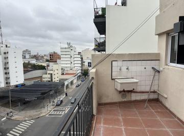 Departamento · 33m² · 2 Ambientes · Alquiler Dos Ambientes Al Frente con Terraza