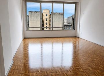 Oficina comercial · 32m² · 1 Ambiente · Oficina *cocina Kitchinet *baño Completo Privado con Ducha *calefacción *seguridad