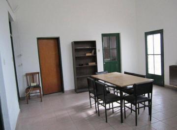Casa · 100m² · 3 Ambientes · 1 Cochera · Venta Casa 3 Amb, Lote Propio 110 m² en Barracas