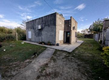 Casa · 107m² · 3 Ambientes · Casa en Venta de Dos Habitaciones en Arroyo Leyes