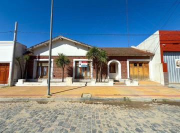 Casa · 150m² · 3 Ambientes · 1 Cochera · Venta de Chalet en Maria Ignacia Vela