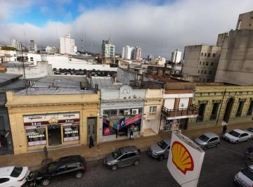 Casa · 185m² · 5 Ambientes · 1 Cochera · Alquiler Casa Centrica 5 Amb Tandil