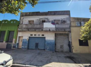Bodega-Galpón · 200m² · Venta Galpón en Mataderos