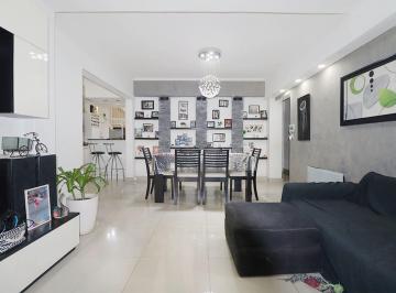 Casa · 170m² · 4 Ambientes · 1 Cochera · Venta Casa 4 Amb Lomas del Mirador