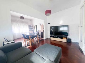 Casa · 156m² · 3 Ambientes · 1 Cochera · Venta Casa 3 Ambientes Jardin Pileta Banfield