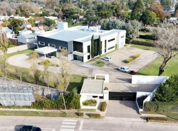 Depósito · 1950m² · Deposito en Alquiler en Loma Verde