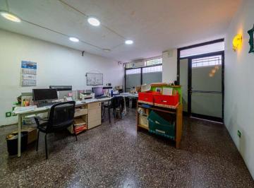 Oficina comercial · 250m² · 1 Cochera · Venta de Oficinas con Vivienda Famliar y Cochera