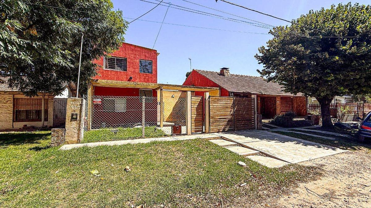 Casa moderna 4 amb, 311m² con cochera para 2 vehículos — Serena