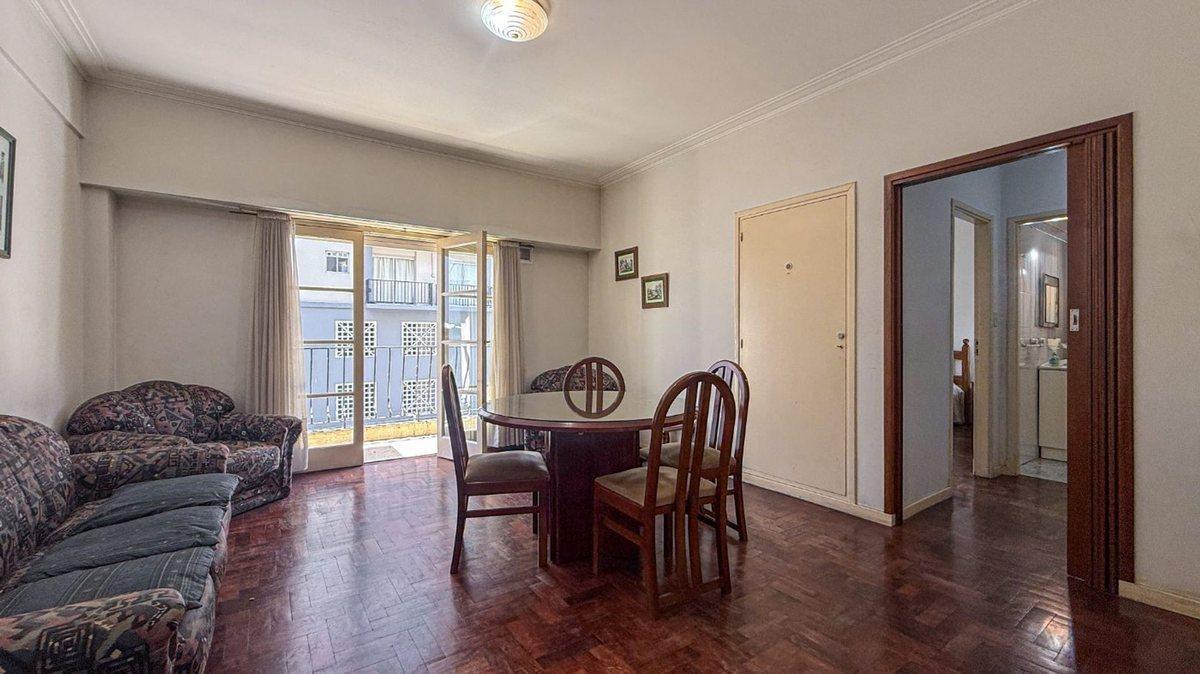 departamento 3 ambientes al frente con balcon, lavadero y dependencia amplia