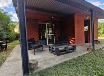Quinta vacacional · 48m² · 2 Dormitorios · Casa Quinta 3 Amb. en Lobos C/pileta y Quincho