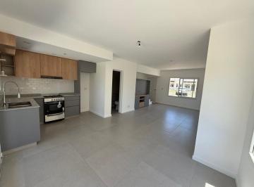 Departamento · 112m² · 4 Ambientes · 1 Cochera · Casa a Estrenar Galeria Jardin La Angelica