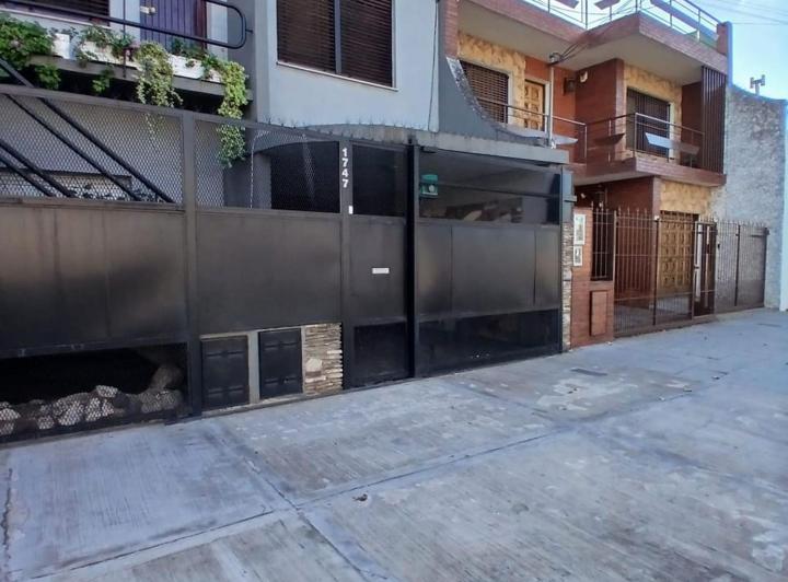PH · 104m² · 5 Ambientes · 1 Cochera