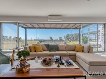 Casa · 265m² · 5 Ambientes · 2 Cocheras · Venta Casa 5 Amb La Macarena, Pileta, A. Crédito