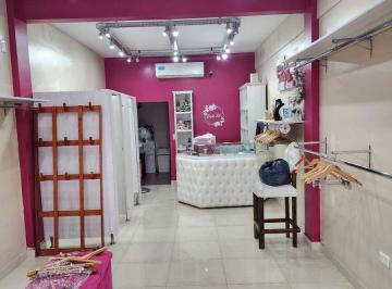Local comercial · 210m² · 1 Cochera · Venta Lote con Doble Local Ideal Supermercado