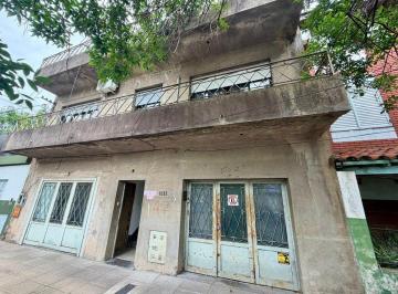 Edificio · 418m² · 1 Cochera · Venta de Deposito con Vivienda en Ramos Mejia