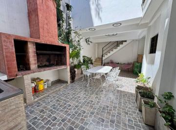 PH · 155m² · 7 Ambientes · Venta PH 5 Dorm. 2 Patios Pura Luz y Calidad
