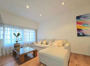 Casa · 210m² · 6 Ambientes · 1 Cochera · Venta Casa en Colegiales 6 Ambientes Cochera