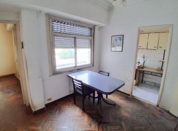 Departamento · 57m² · 3 Ambientes · Departamento 3 Amb en Venta Flores con Balcon