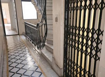 Departamento · 79m² · 3 Ambientes · Venta 3 Amb a Refaccionar Patio 97 m - Once