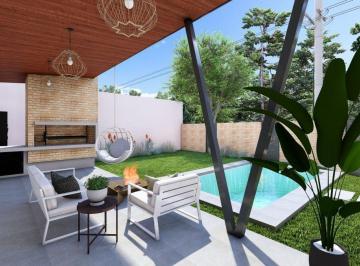 Casa · 87m² · 2 Ambientes · 1 Cochera · Vivienda un Dormitorio y Pileta a Estrenar