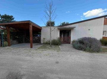 Casa · 78m² · 2 Ambientes · 1 Cochera · Casa en Venta Barrio Cerrado Ostende