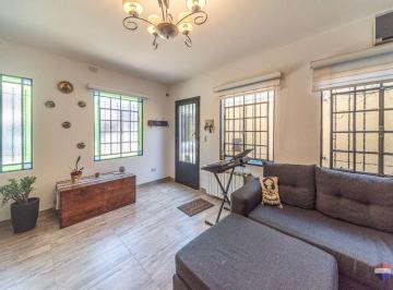 PH · 65m² · 3 Ambientes · 1 Cochera · Venta PH 3 Ambientes Mataderos Cochera y Pileta