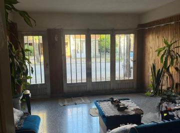 Casa · 176m² · 10 Ambientes · 1 Cochera · Venta Casa 3 Dorm. Centro Esperanza