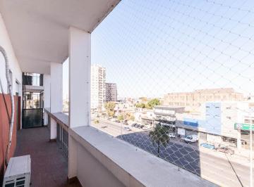 Departamento · 74m² · 3 Ambientes · Departamento 3 Ambientes con Balcón Al Frente