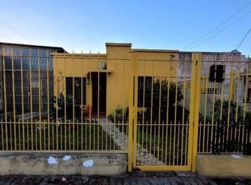 Casa · 90m² · 4 Ambientes · 1 Cochera · Casa en Venta Berazategui 4 Ambientes