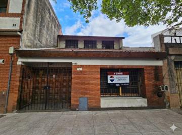 Casa · 180m² · 5 Ambientes · 1 Cochera · Venta Casa 5 Ambientes a Refaccionar. Oportunidad