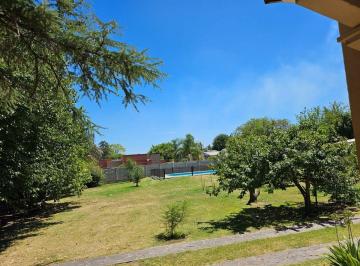 Quinta vacacional · 149m² · 3 Dormitorios · 2 Cocheras · Oport Casa - Quinta Recic. 0 Km! Adelanto y Cuptas!