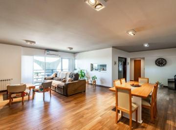 Departamento · 155m² · 4 Ambientes · 1 Cochera · Venta Depto Semipiso 4 Amb C/cochera Saenz Peña