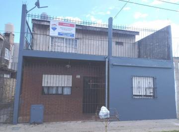 Casa · 120m² · 5 Ambientes · 4 Cocheras · Venta Casa Multifamiliar 5 Amb Rafael Castillo