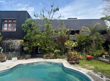 Casa · 1800m² · 10 Ambientes · 3 Cocheras · Venta Casa 10 Ambientes con Piscina Hurlingham