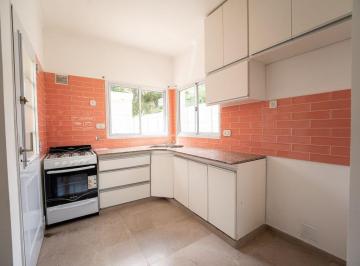 PH · 37m² · 2 Ambientes · 1 Cochera · Departamento PH en Venta La Plata 1 Dormitorio