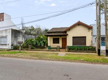Casa · 60m² · 3 Ambientes · Casa en Venta Villa Elisa 2 Dorm.
