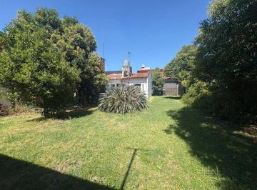 Casa · 61m² · 3 Ambientes · Venta Terreno y Casa 3amb a Reciclar Grand Bourg