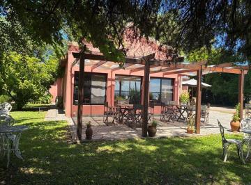 Casa · 200m² · 4 Ambientes · 1 Cochera · Venta Local Gastronomico Laguna Monte Lote7500 Mt