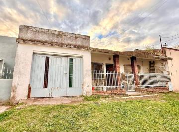 Casa · 74m² · 3 Ambientes · 1 Cochera · Casa en Santiago del Estero 545