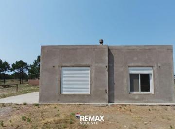 Casa · 90m² · 3 Ambientes · Casa Moderna en Pehuen Co