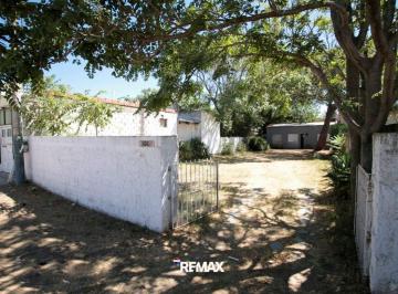 Casa · 60m² · 3 Ambientes · 1 Cochera · Venta Casa 3 Ambientes Apta Credito Monte Hermoso