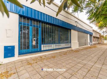 Local comercial · 400m² · 8 Cocheras · Salon Comercial y Taller C/ Salida por Malvinas