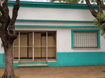 Local comercial · 125m² · 1 Cochera · Venta Casa/local Pilar Centro Ideal Inversores