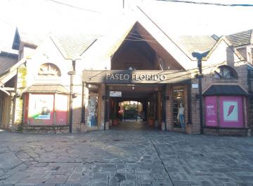 Local comercial · 20m² · Venta Local Zona Oeste Hurlingham Paseo Florido