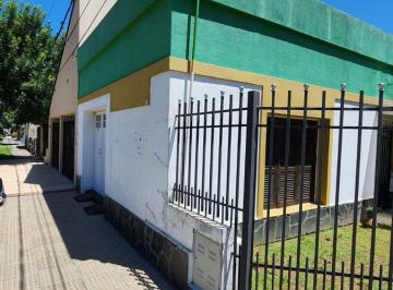 Casa · 110m² · 4 Ambientes · 1 Cochera · Casa 2 Dorm. en Santo Tome